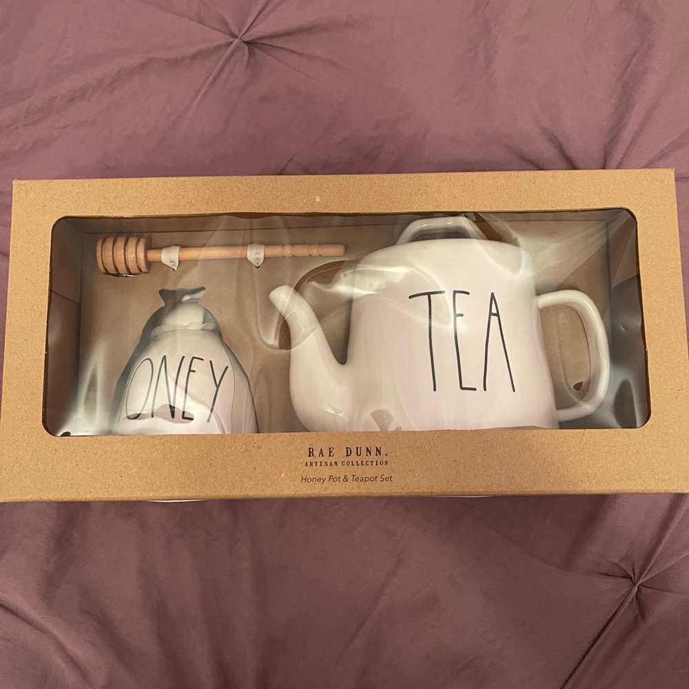 Rae Dunn Teapot Set